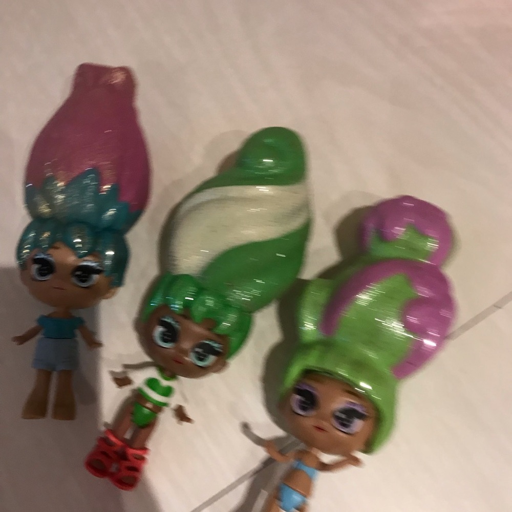3/15$ BLUME 3 DOLLS​